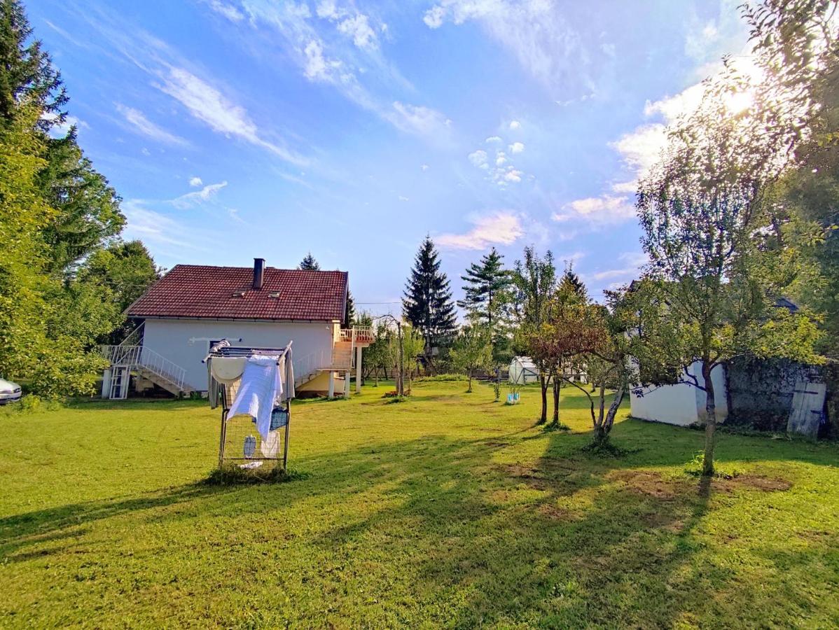 Apartments Eco Forest Resort Rakovica Exterior foto
