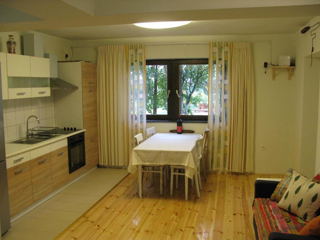 Apartments Eco Forest Resort Rakovica Quarto foto